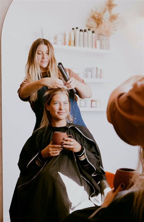 Bringing salon.